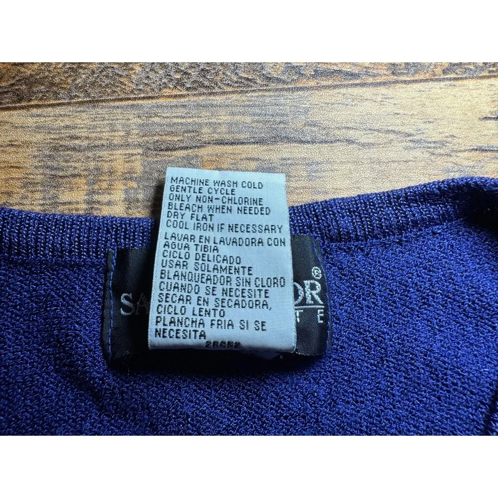 Sag‎ Harbor Sz Petite Large LP Blue Knit Top Short Sleeve Embellished Neckline - Picture 5 of 6